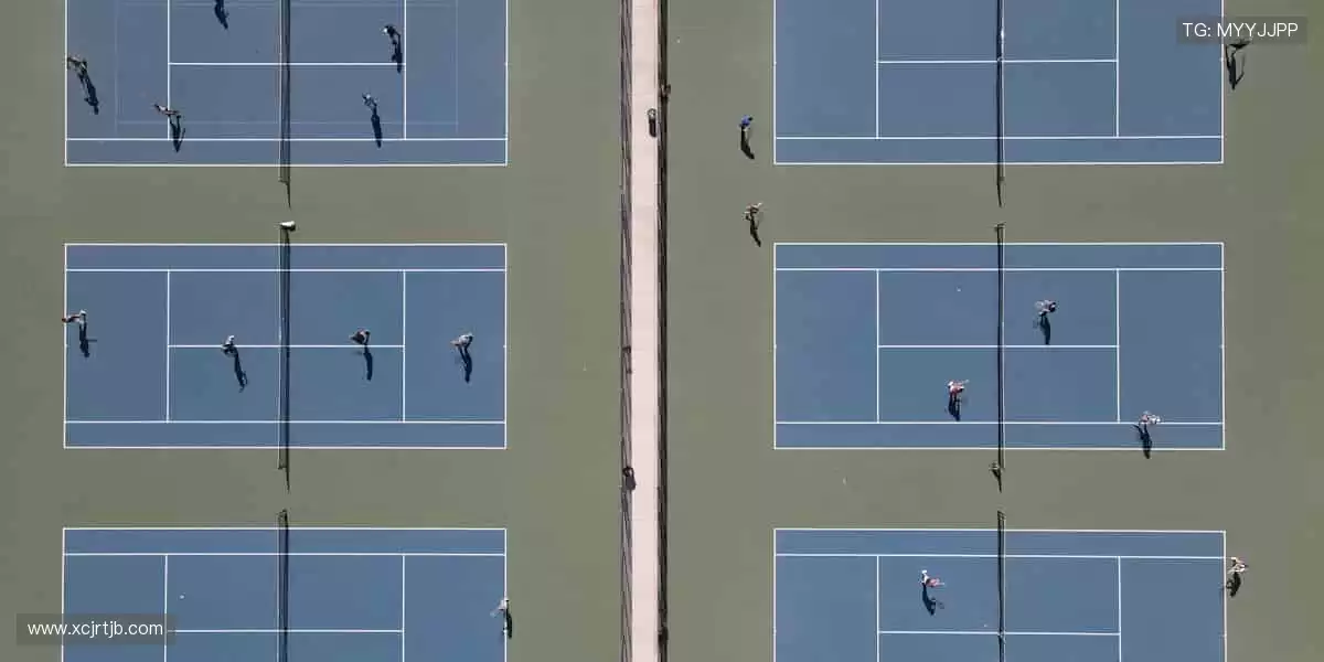 📱弹幕狂欢，实时互动！⚡️